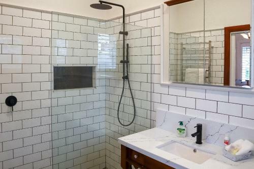 Vintage Charm On St Leonards