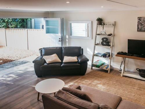 Blake Loft On Manning - 500 Metres To Two Beaches
