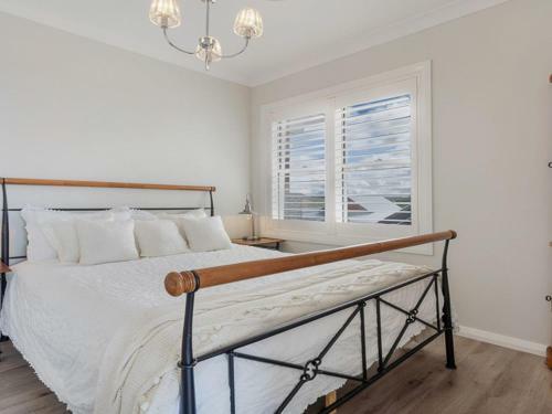 House On The Hill - Inspired Coastal Hamptons Vibe