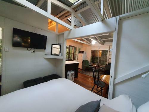 Lodge Cassowary House
