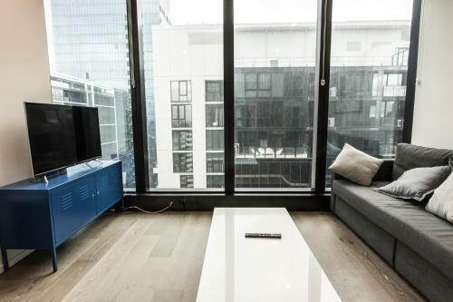 Readyset Apartments On Southbank Boulevard