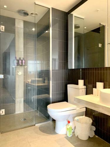 Readyset Apartments On Fulton Lane