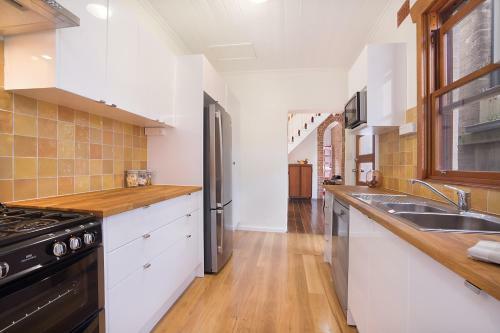 Newcastle Short Stay Accommodation - 9 Alfred Street