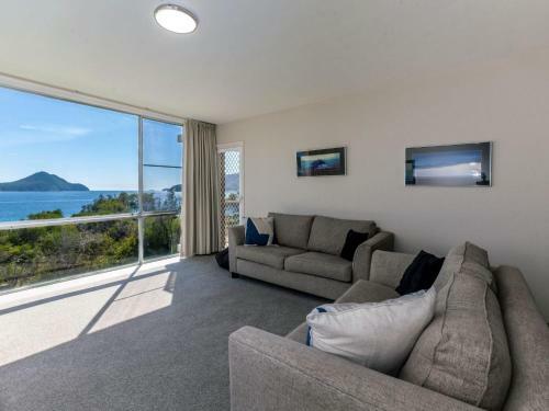 Shoal Haven 4 28 Voyager Cl Waterfront Unit With Views