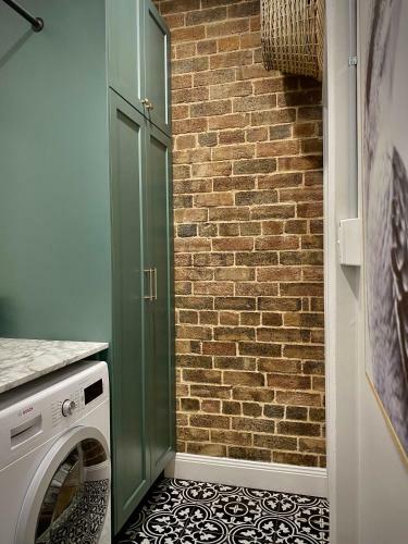 La Mia Casa 159 - Cbd - The Entertainer