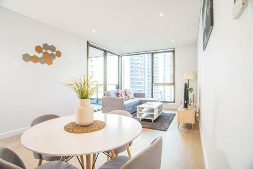 Apartamento Perfect Location*cbd 2bed2bath Apt*parking*wifi