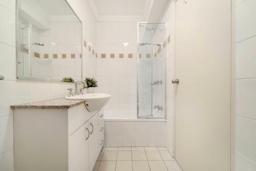 Walk To Coogee Beach Apartment Retreat