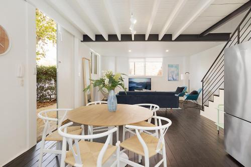 Large Converted Church Apartment In Top Location