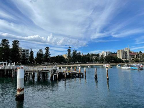 Spacious And Contemporary Manly Wharf-side Apartment