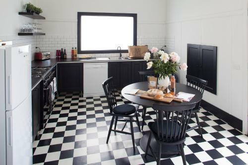 Domino House