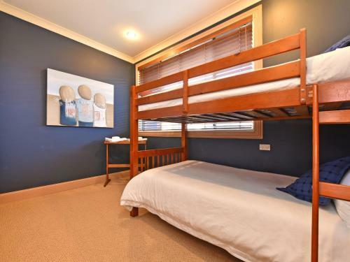 Wangi Waterfront Delight Estate - Waterfront Reserve Home