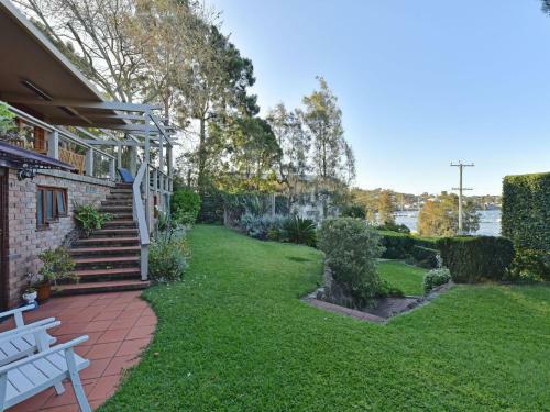 Wangi Waterfront Delight Estate - Waterfront Reserve Home