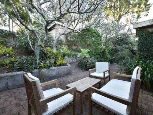 Wangi Waterfront Delight Estate - Waterfront Reserve Home