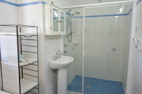 10 Tautog Street House And Unit - Separate Self-contained Unit
