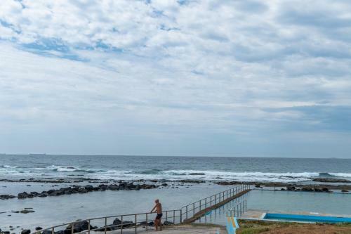 Beachside Apartment // 1 Minute To Towradgi Beach