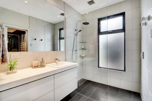 Banksia House - Executive Property Mansfield Vic