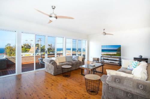 Coastal Horizons