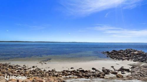 Apartamento 'yacaaba' Beautiful Waterfront Location