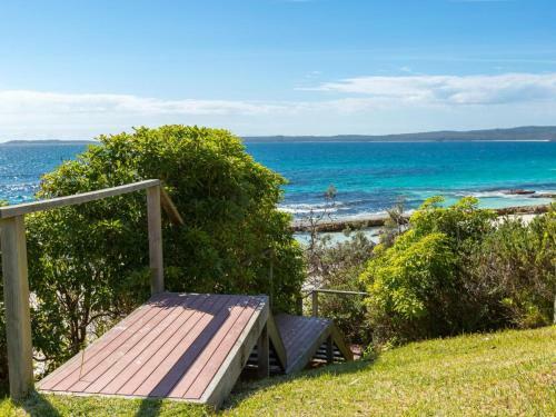 Bimbadgen At Hyams Beach 4pm Check Out Sundays