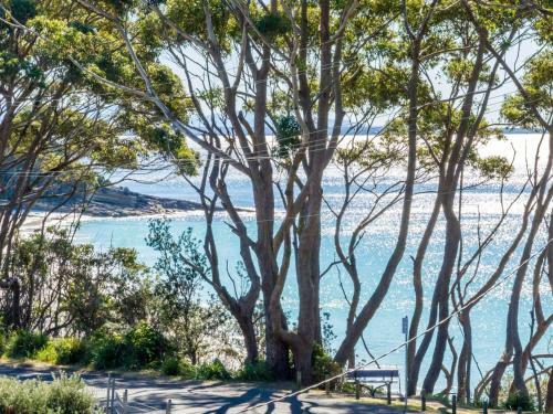 Rowse House Hyams Beach 4pm Check Out Sundays