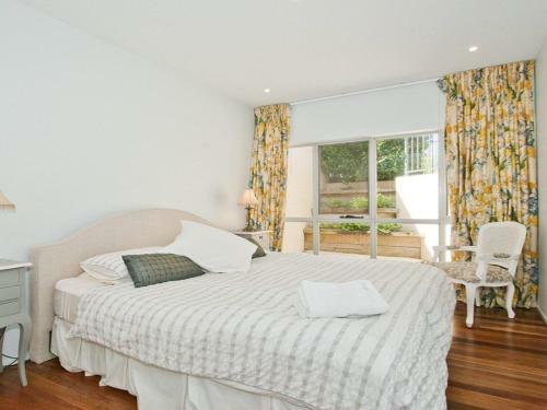 Villa Mer - Stylish Waterfront Accommodation