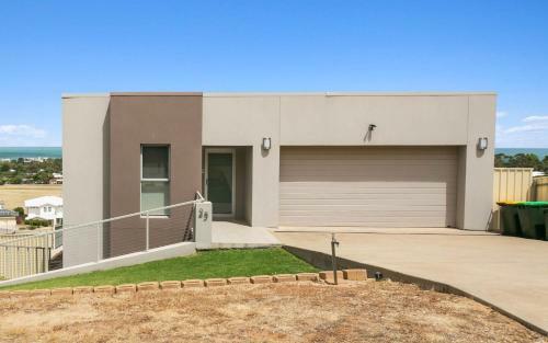 25 Stacey Drive