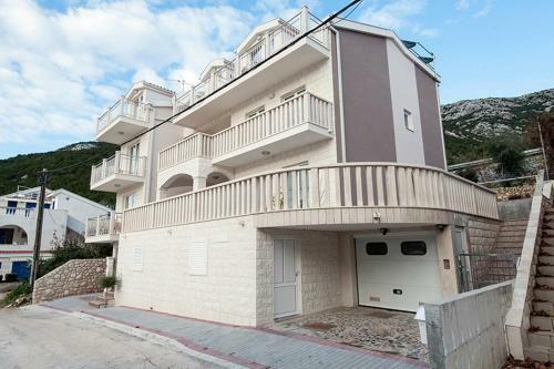Apartamentos Villa Maric
