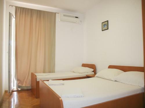Hostal Apartments And Rooms Mato