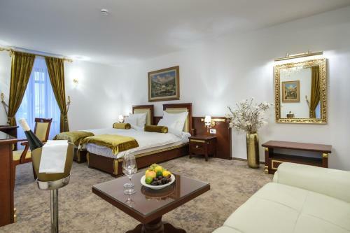 Integra Hotel