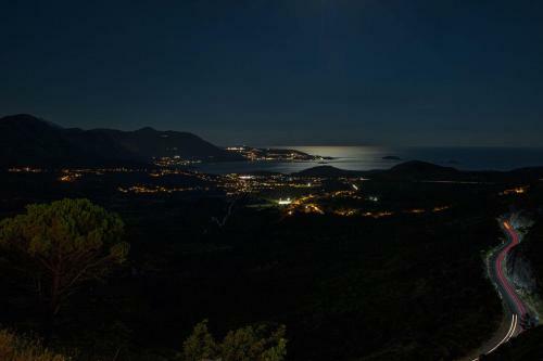 Apartment Alice With Private Pool Near Dubrovnik