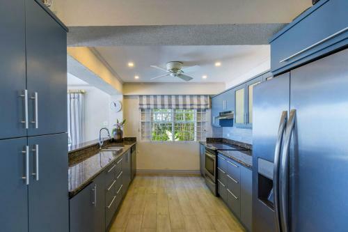 Villa Westshore Beach House By Blue Sky Luxury