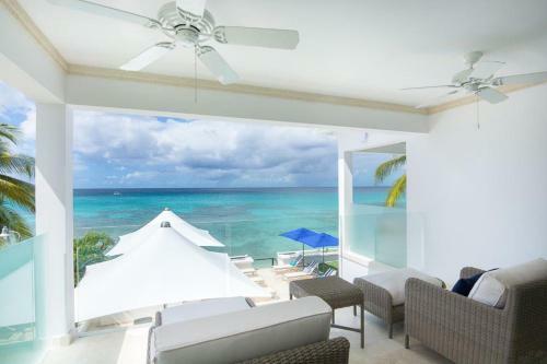 Fitts Villa Sleeps 10 With Pool And Air Con