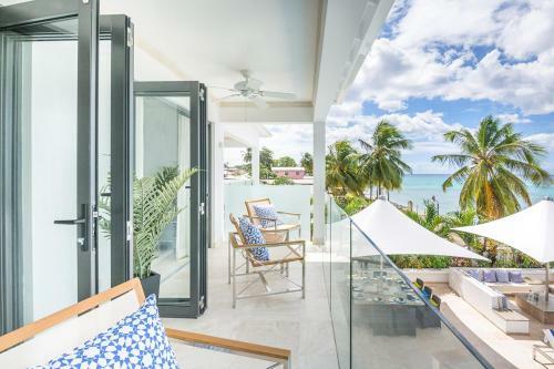 Fitts Villa Sleeps 10 With Pool And Air Con