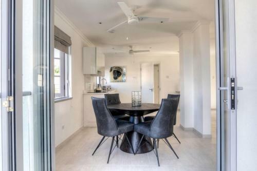 The One At The St. James By Blue Sky Luxury