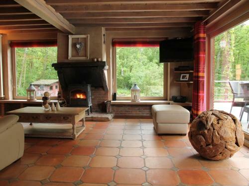 Cozy Villa In Marche-en-famenne With Private Pool