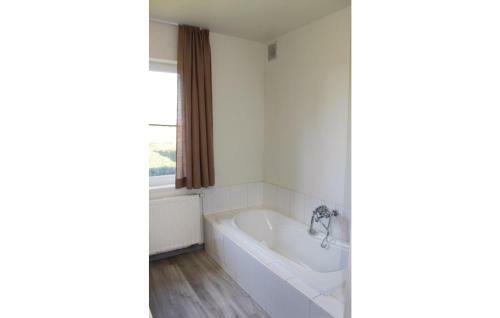 Three-bedroom Holiday Home In Diksmuide