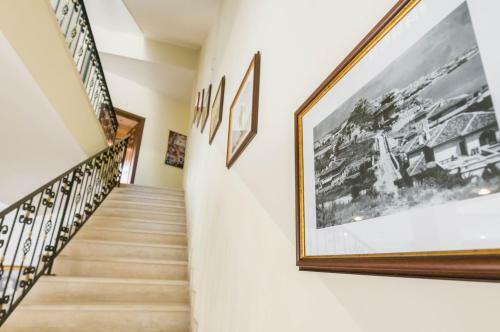 Akroza Hotel