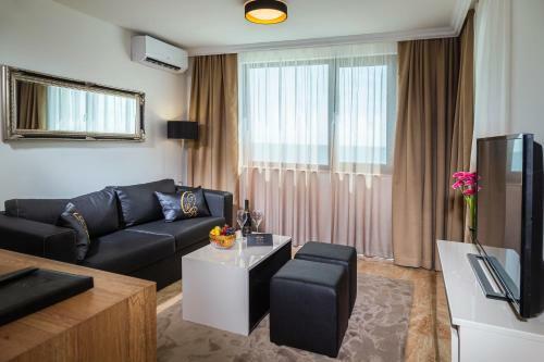 Hotel Onyx Beach Residence - Free Parking & Beach Access