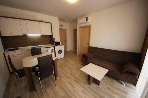 Hotel Menada Lux - Tarsis
