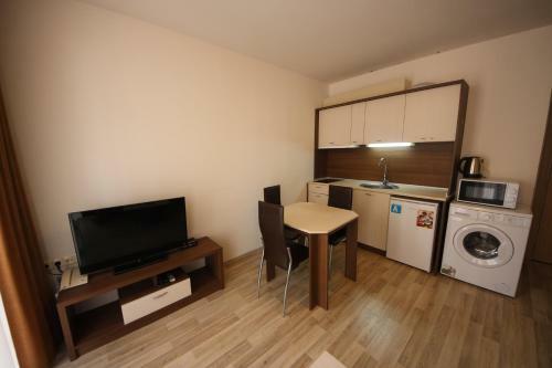 Hotel Menada Lux - Tarsis