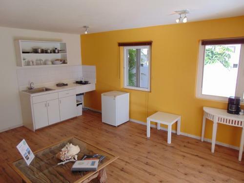 Bed & Breakfast Bnbbonaire Near The Ocean