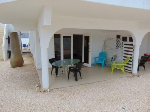Bed & Breakfast Bnbbonaire Near The Ocean