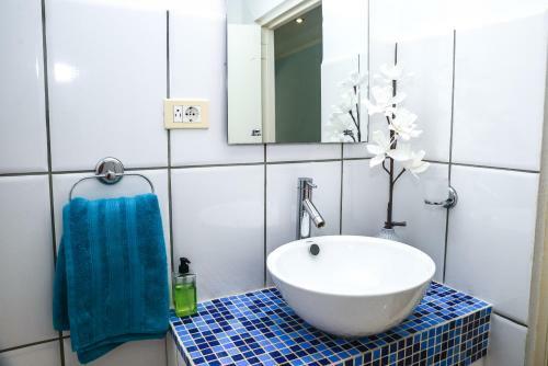 Villa Hakuna Matata Bonaire - Pool & Sea View