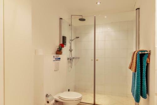 Oceanfront Deluxe Apartment Blue Marlin At Den Laman
