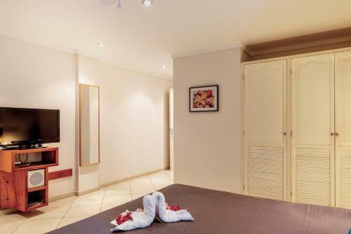 Oceanfront Deluxe Apartment Blue Marlin At Den Laman