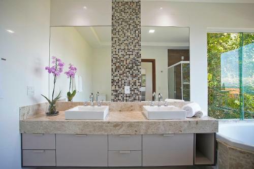 Hostal Cliffside Cap Ferrat Boutique Hotel