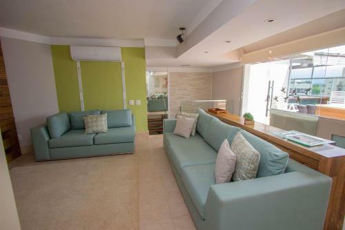 Apartamento Duplex Na Riviera � 70m Da Praia E Pr�ximo Ao Shopping.