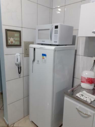 Apartamento Mobiliado 2 Quartos Com Garagem 201