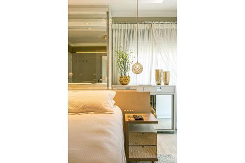 Apartamento Moderno, Espa�oso Com Localiza��o Privilegiada Ca21