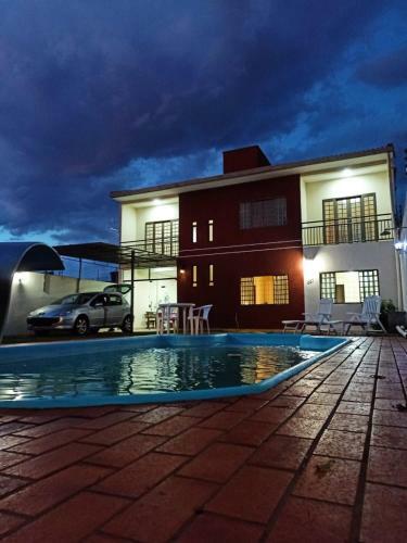 Sobrado Com Piscina Em Foz Do Igua�u - Pr